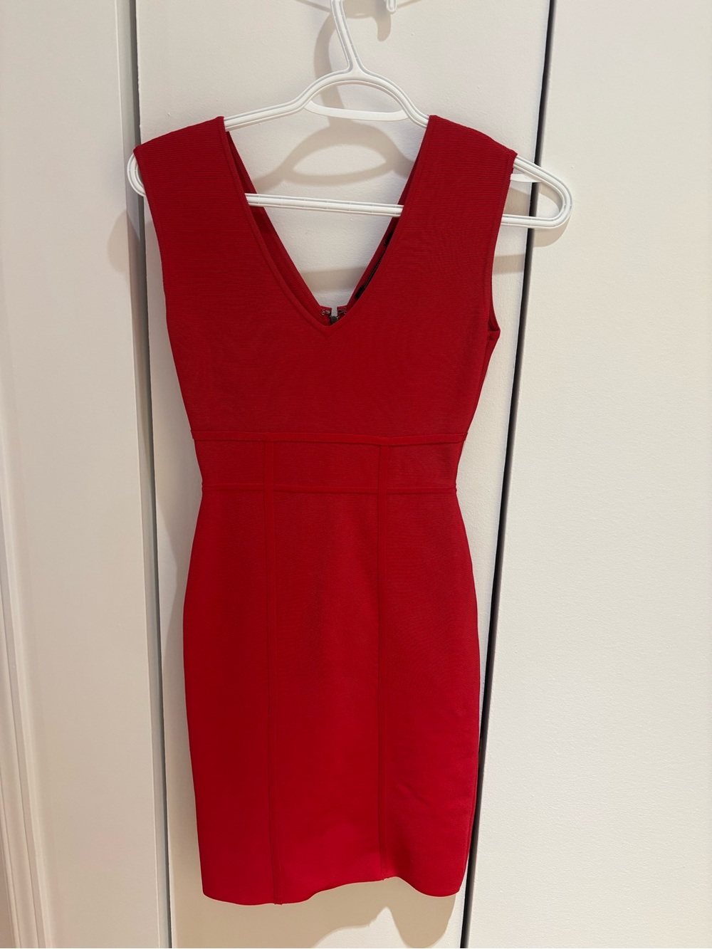 BCBGMaxAzria Red V-Neck Sheath Mini Dress